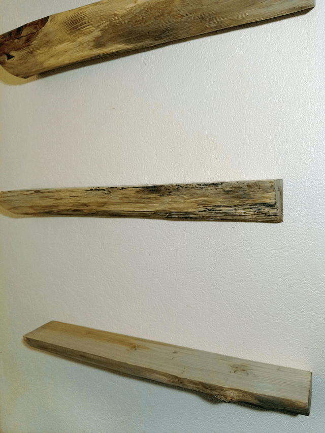 Etagère Murale " demi - rondin "