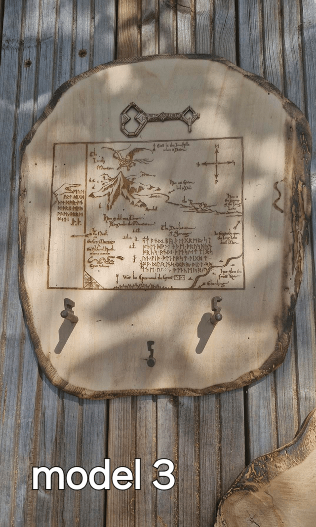 support pour clés mural - clé et carte de Thorin par l'Artelier de julien