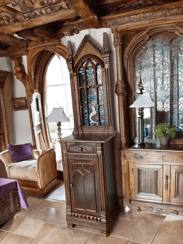 Meuble Harry Potter - salle de bain des préfets - vitrail de la sirène par l'Artelier de julien