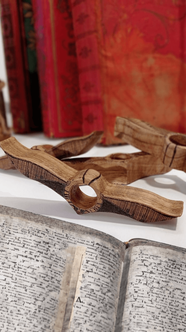 bague de lecture en bois vif d'or sur le thème Harry Potter -  par l'Artelier de julien