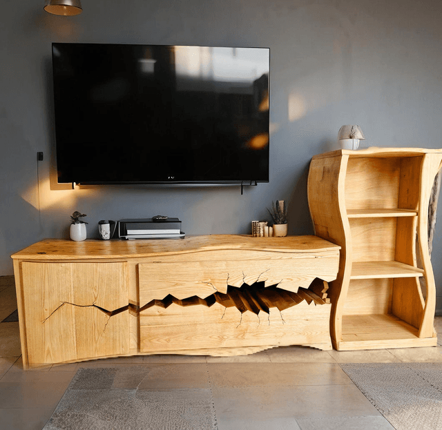 Meuble TV design en bois massif avec effet fracturé 