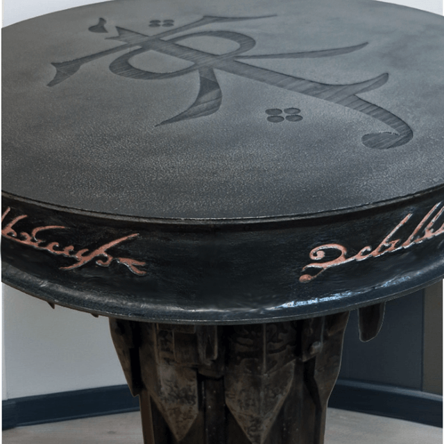 Socle colonne du Mordor pour figurines et statues - une création l'artelier de julien
